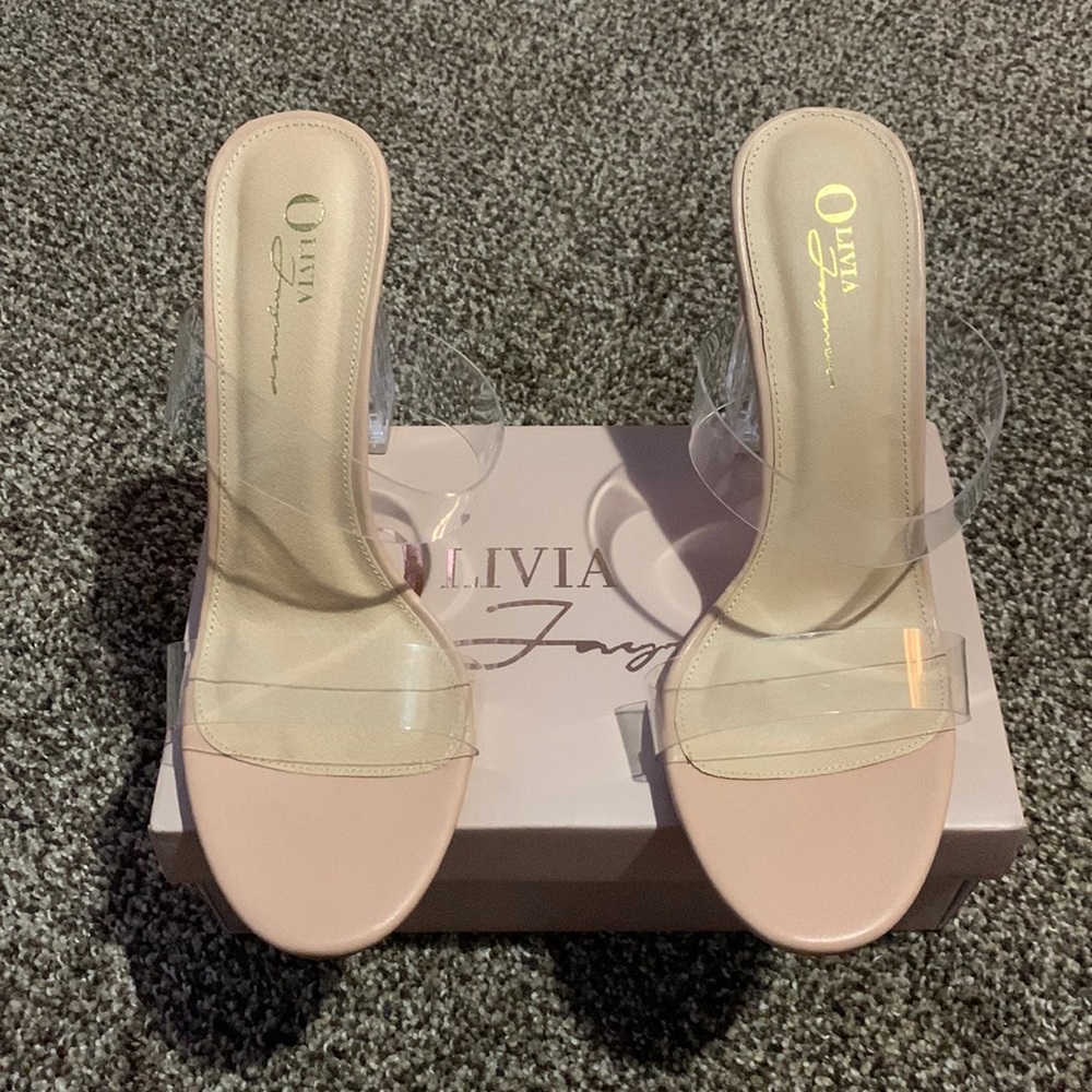 Transparent Lucite Block Heels 🤍